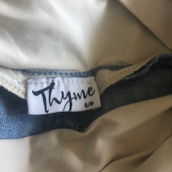 Thyme Maternity S Shorts - Picture 3 of 3